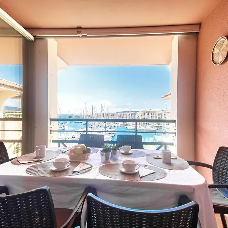 Appartement Bleu Marine-6 *